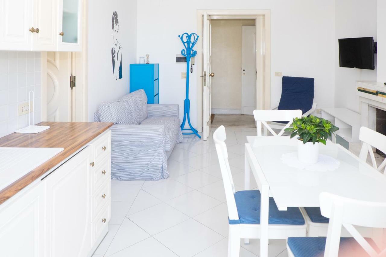 "White Mermaid" - Sorrento Downtown Sea View Apartment 外观 照片